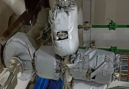 高溫管道<a href=http://www.89986.cn/e/tags/?tagname=%E4%BF%9D%E6%B8%A9%E9%9A%94%E7%83%AD target=_blank class=infotextkey>保溫隔熱</a>衣